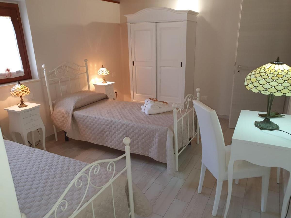 Colle Del Mirto Villa Castelnuovo Cilento Екстериор снимка